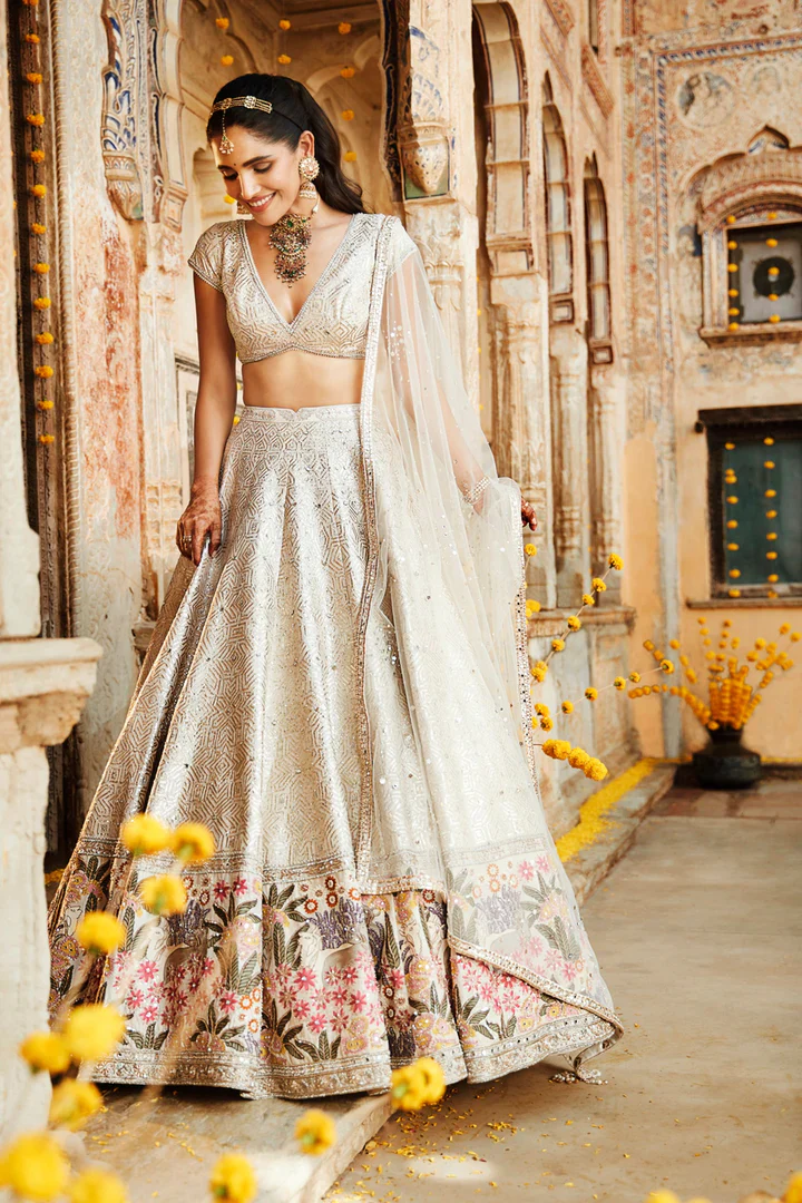 Rambagh Silk Suchhi Ivory Lehenga - Image 3