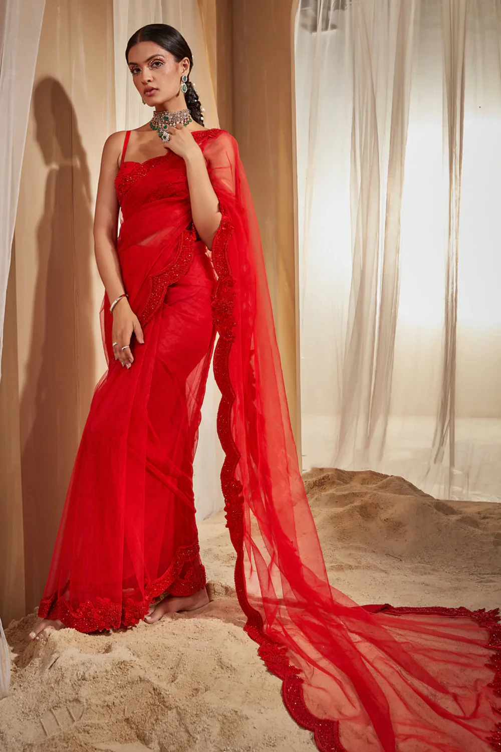 Red embroidered saree set - Image 3