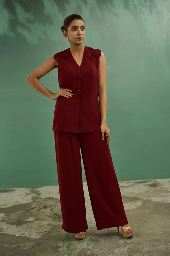 Red Sleeveless Co-Ord Set - Image 3