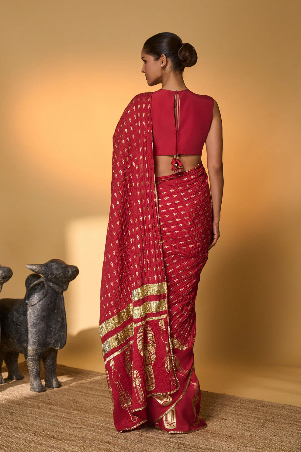 Red Tribal Mask Saree - Image 4