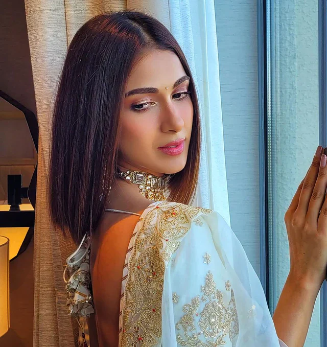 Reha Sukheja in Golconda Shahi lehenga Set - Image 6