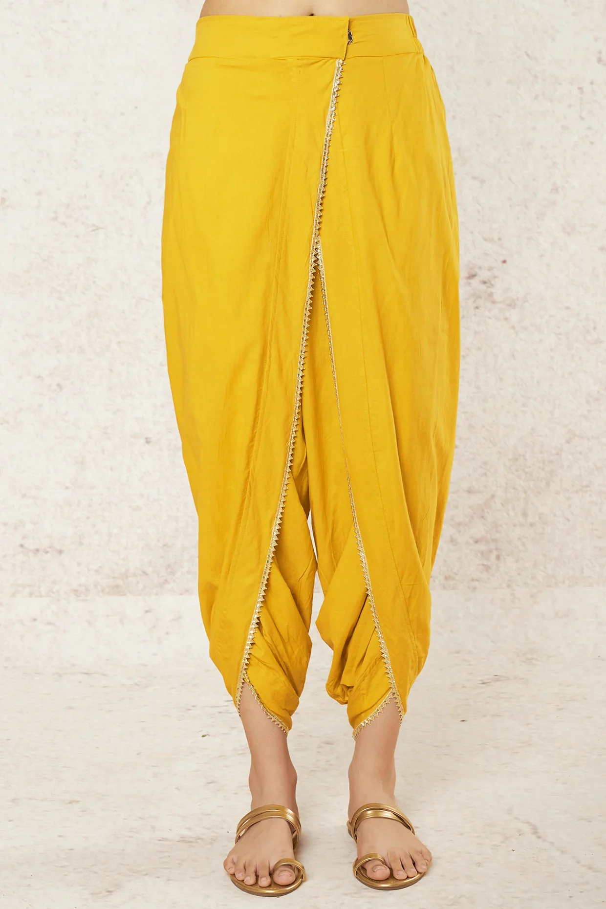 Shiza Peplum With Dhoti And Dupatta - Image 4