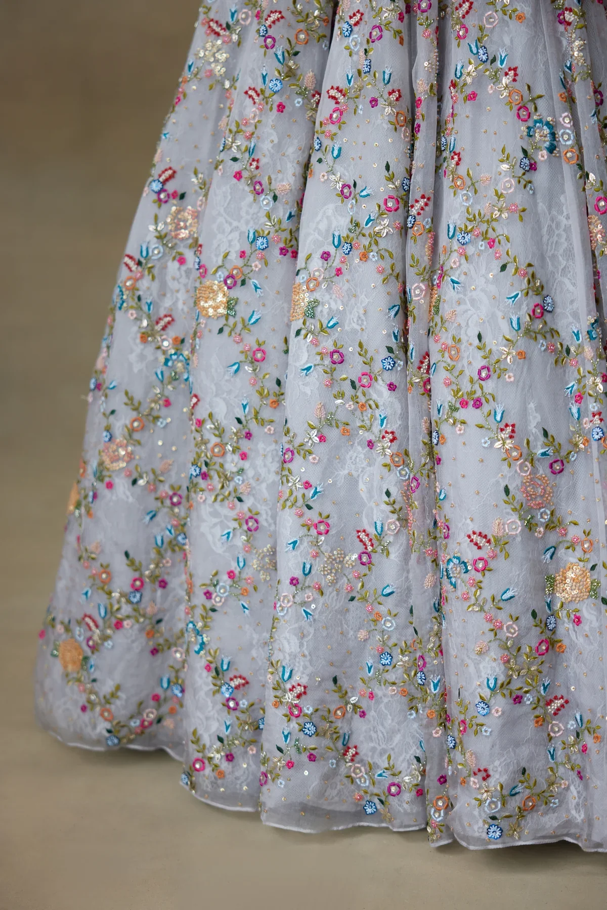 SPARROW - Grey Silk Organza And Chantilly Lace Gown - Image 6