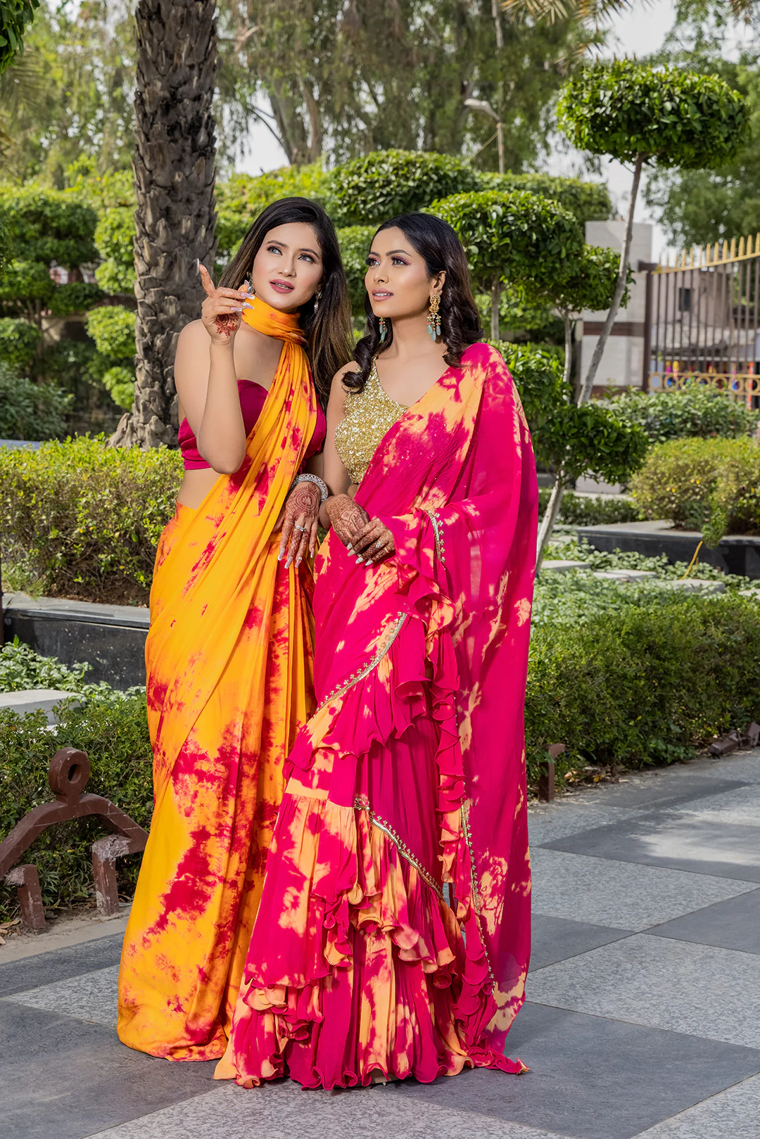 Tie And Dye Saree With Bustier - Image 5