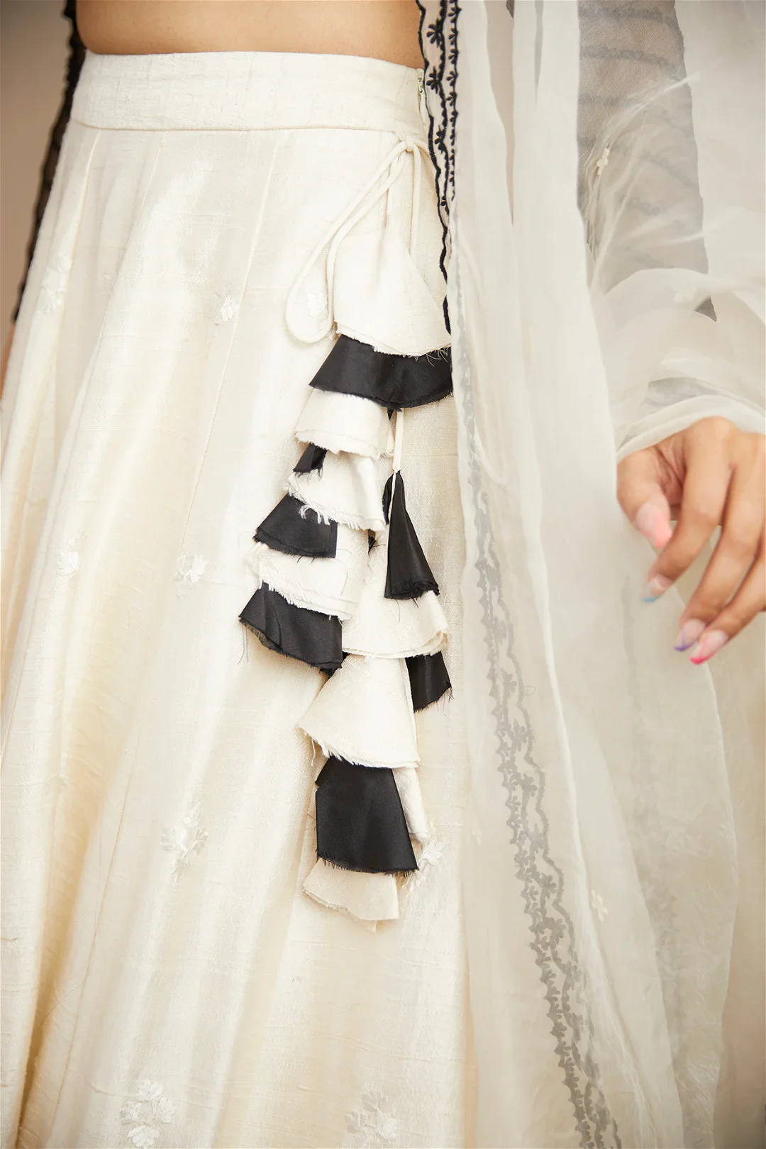 White And Black Raw Silk Lehenga Set - Image 5