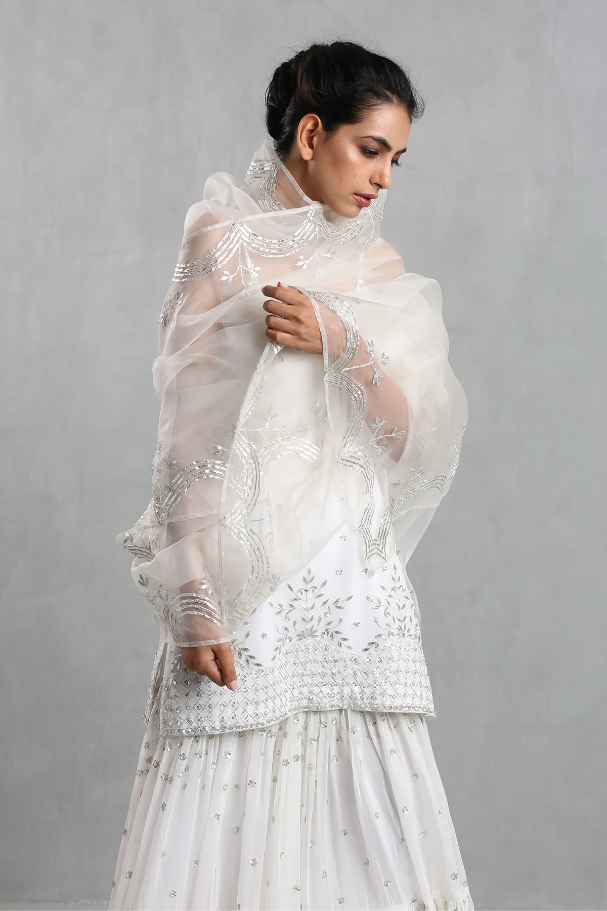 White embroidered spaghetti sharara set - Image 2