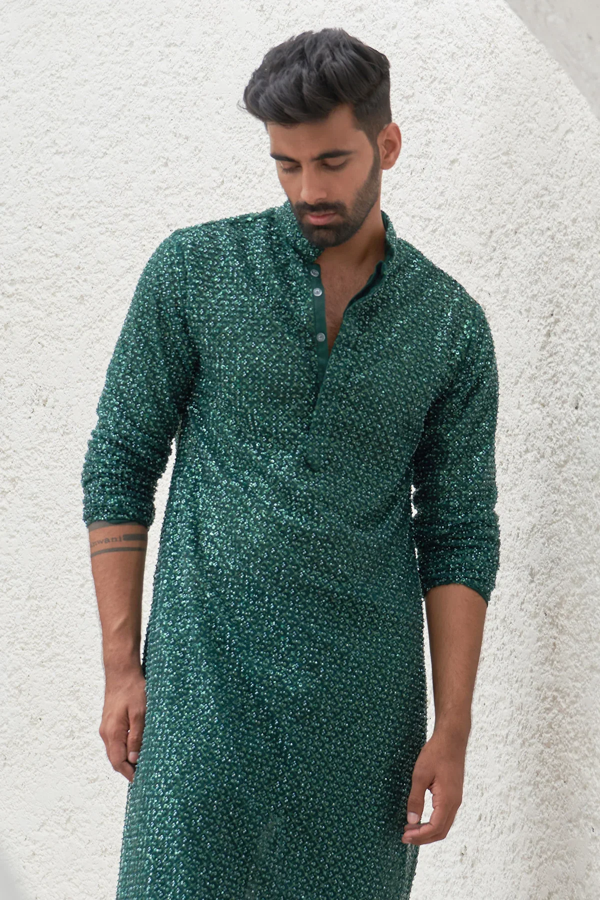 Zuhayr Embroidered Kurta Set With Pants - Image 2